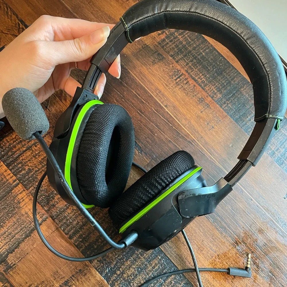 Turtle beach and beexcellent gaming headsets bundle